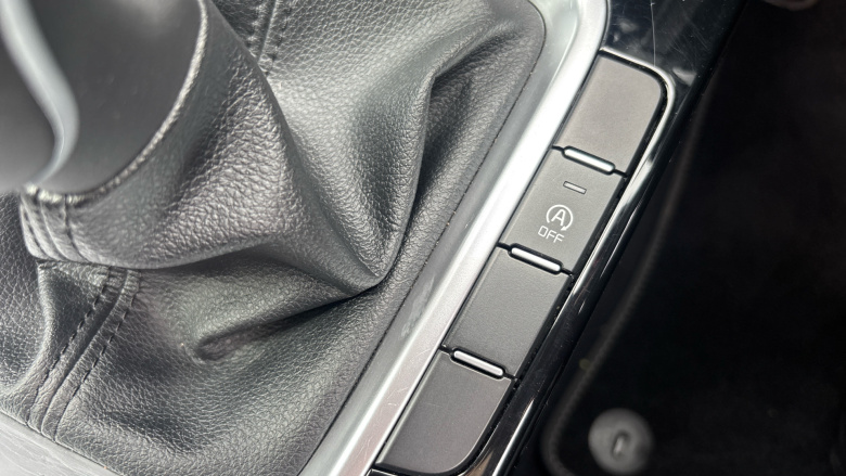 Kia Xceed 1.0T GDi ISG Connect 5dr Petrol Hatchback